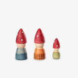 Drei Holzzwerge mit rot-weiß getupften Hüten von Grapat Lucky Lucky 4 zum Spielen und Sammeln.