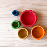 Grimms Stapelbecher Schälchenset Rot einzeln als Schälchen aufgestellt, Blick von oben.