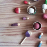 Grapat "Insects" kleine Krabbeltiere und andere Spielmaterialien aus Holz und Filz zum endlosen freien Spiel.