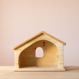 Holzstall für das Bauernhof Spiel von Drei Blätter.