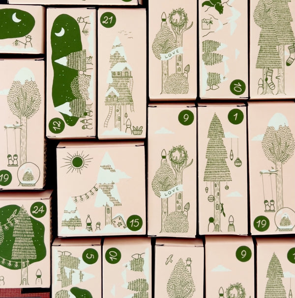 Die kleinen Kartonschachteln des Grapat Adventskalender 2025 Limited Edition.