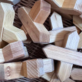 Die X-Klötze Holzbausteine von Bauspiel aus unbehandeltem Erlenholz.